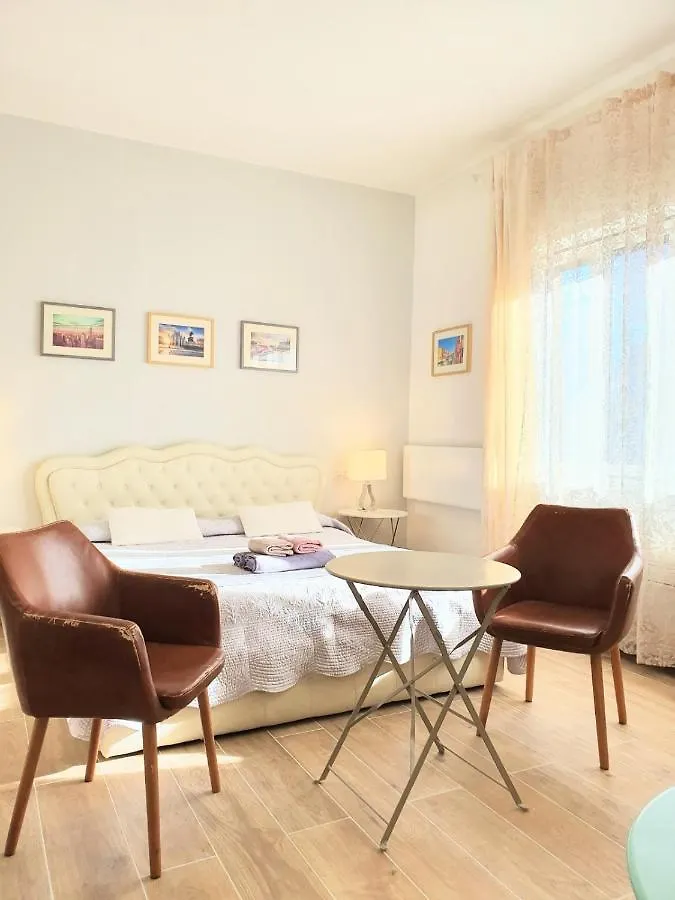 Angela'S Apartment Milan Italy